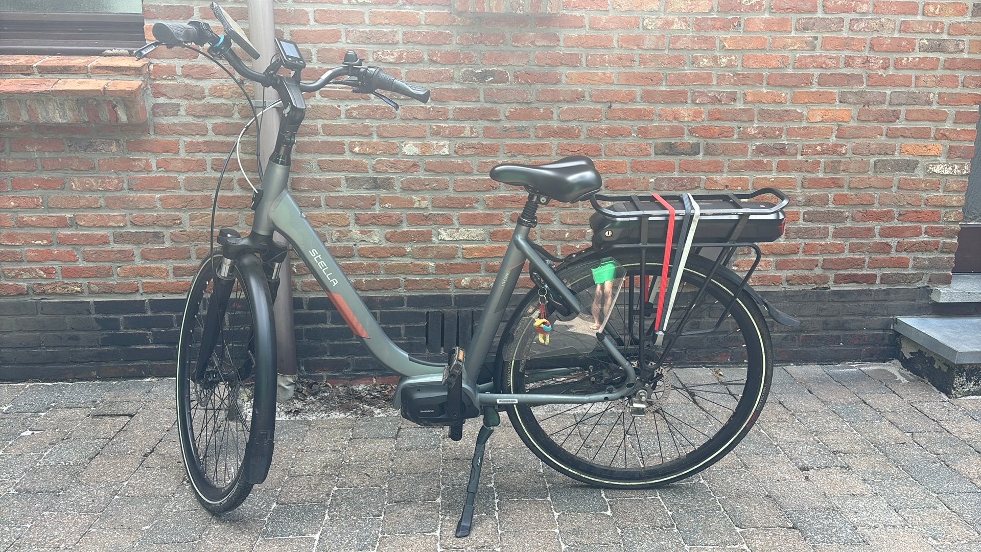Elektrische stadsfiets Stella (Livorno) - slechts 1813 km, Fietsen en Brommers, Ophalen, Gebruikt