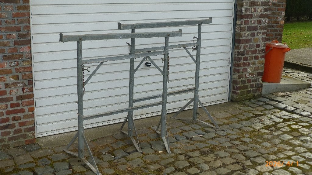 Schragen + 4 Stations uitschuifbaar. + ladder., Ophalen
