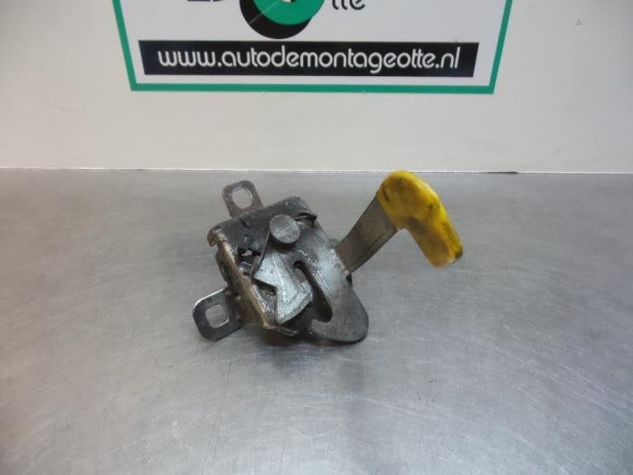 Mécanique de verrouillage capot d'un Alfa Romeo Mito, -, 3 mois de garantie, Utilisé, Alfa Romeo