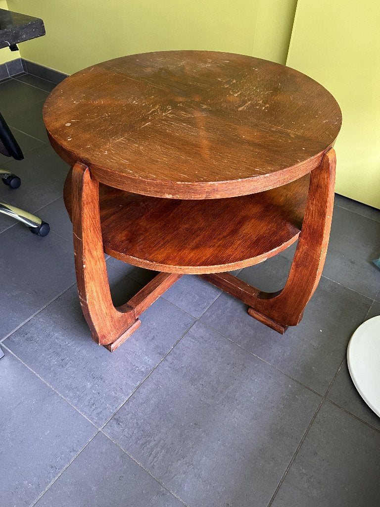 Petite table, Enlèvement