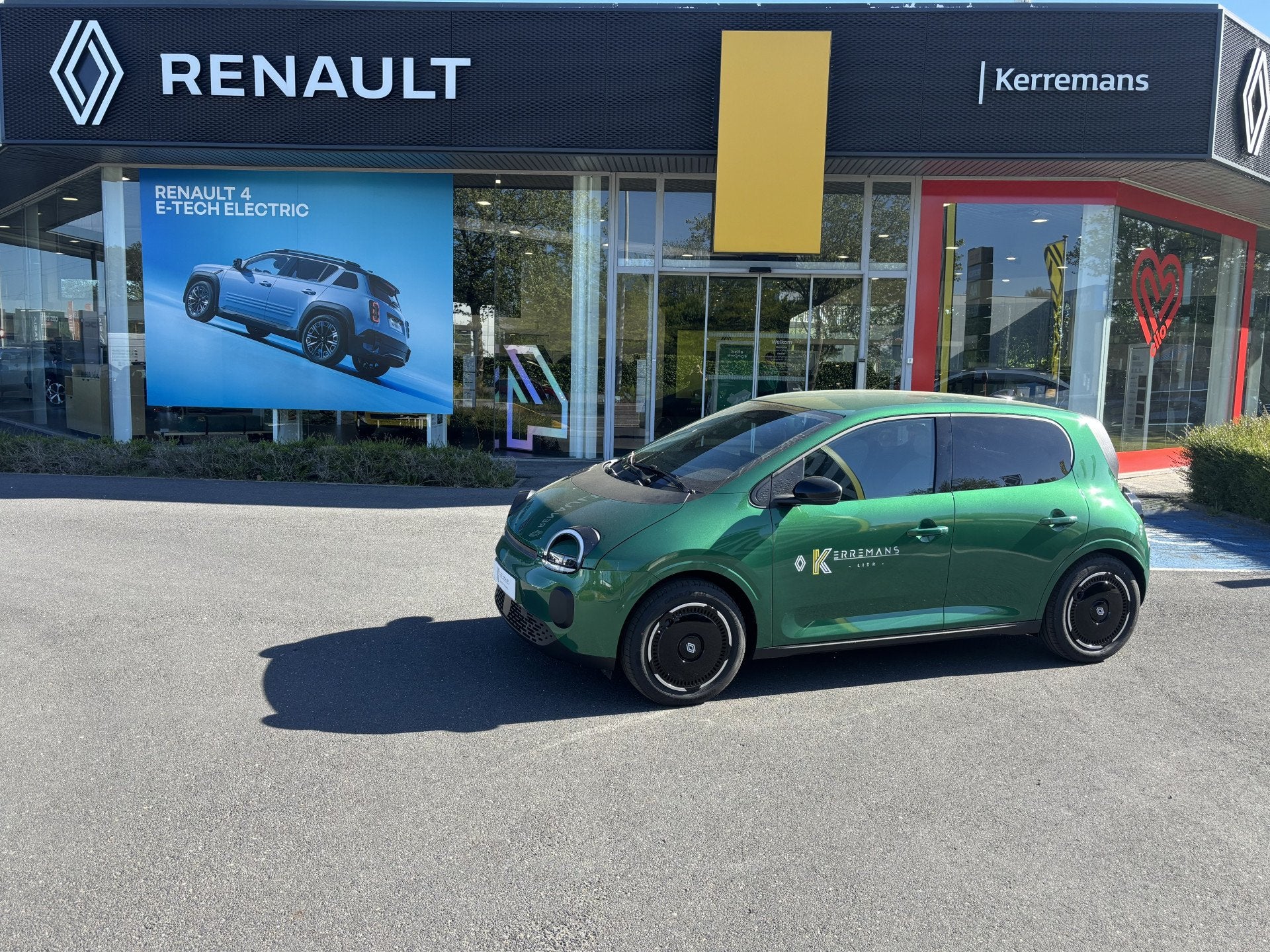 WAGEN BESCHIKBAAR VANAF 27/10/2026, 4 zetels, 5 deurs, https://public.car-pass.be/vhr/58263238-f557-4ff6-9ce3-114ff248756b, Te koop