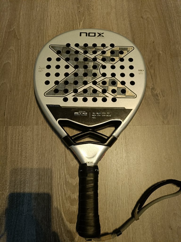 Nox at10 18k, Sport en Fitness, Ophalen of Verzenden, Gebruikt, Padelracket