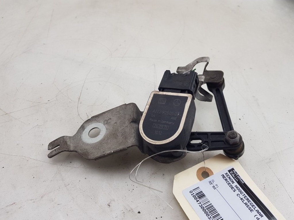 NIVEAU SENSOR Mercedes-Benz C (W205) (|A2229050503|), Gebruikt, Mercedes-Benz, Dialog.mb@mercedes-benz.com, Mercedes-Benz AG