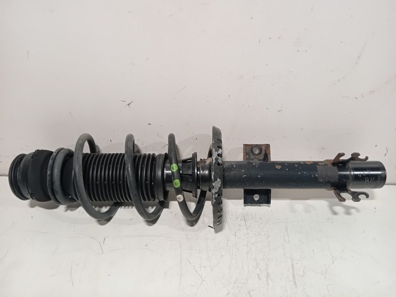 Veerpoot rechts voor Skoda Citigo, Onderdelen@venauto.nl, Van der Ven Autorecycling B.V., Ettenseweg 76, 4706 PB Roosendaal, The Netherlands
