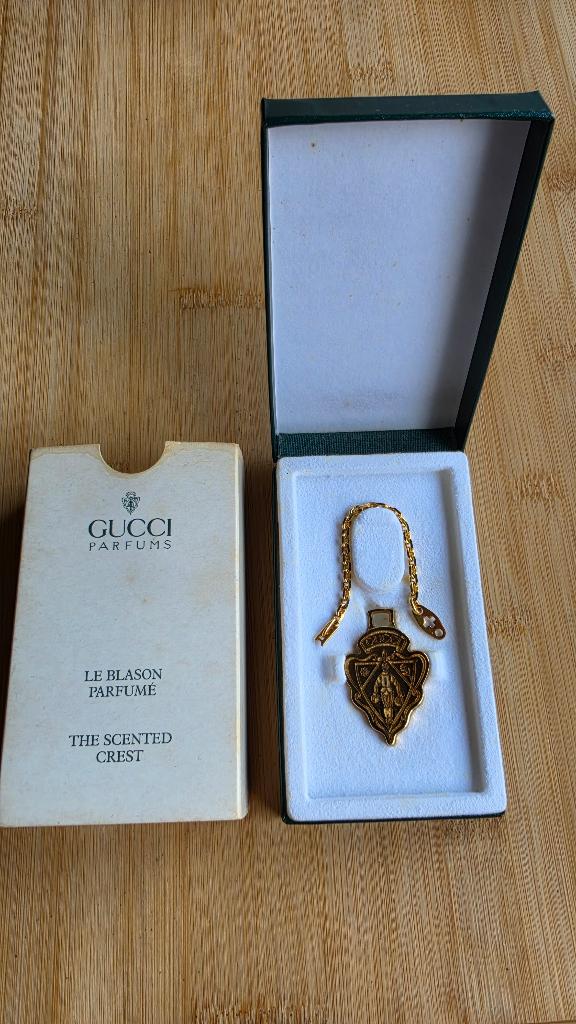 Emblème vintage authentique et rare de GUCCI Perfumes, Collections, Parfums, Enlèvement ou Envoi, Neuf, Accessoires
