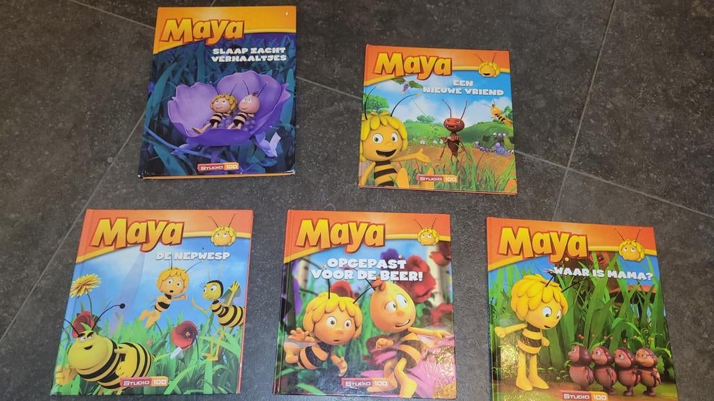 5 boekjes van Maya de Bij, Ophalen