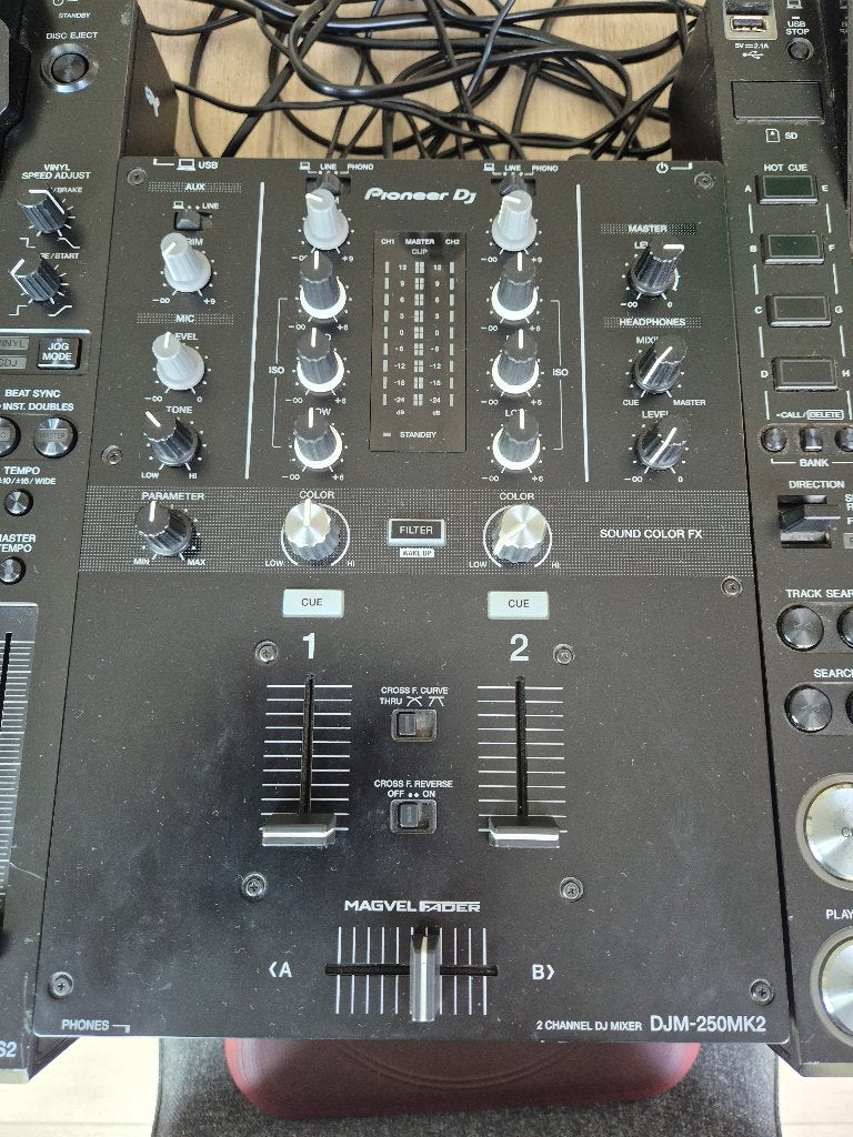 Pioneer DJM250 mk2, Muziek en Instrumenten, Mengpanelen, Zo goed als nieuw, Minder dan 5 kanalen, Microfooningang, Ophalen of Verzenden
