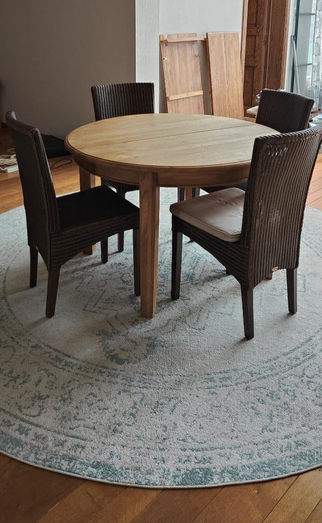 Ronde uitrekbare tafel + stoelen + ronde mat, Huis en Inrichting, Tafels | Eettafels, Ophalen, Gebruikt