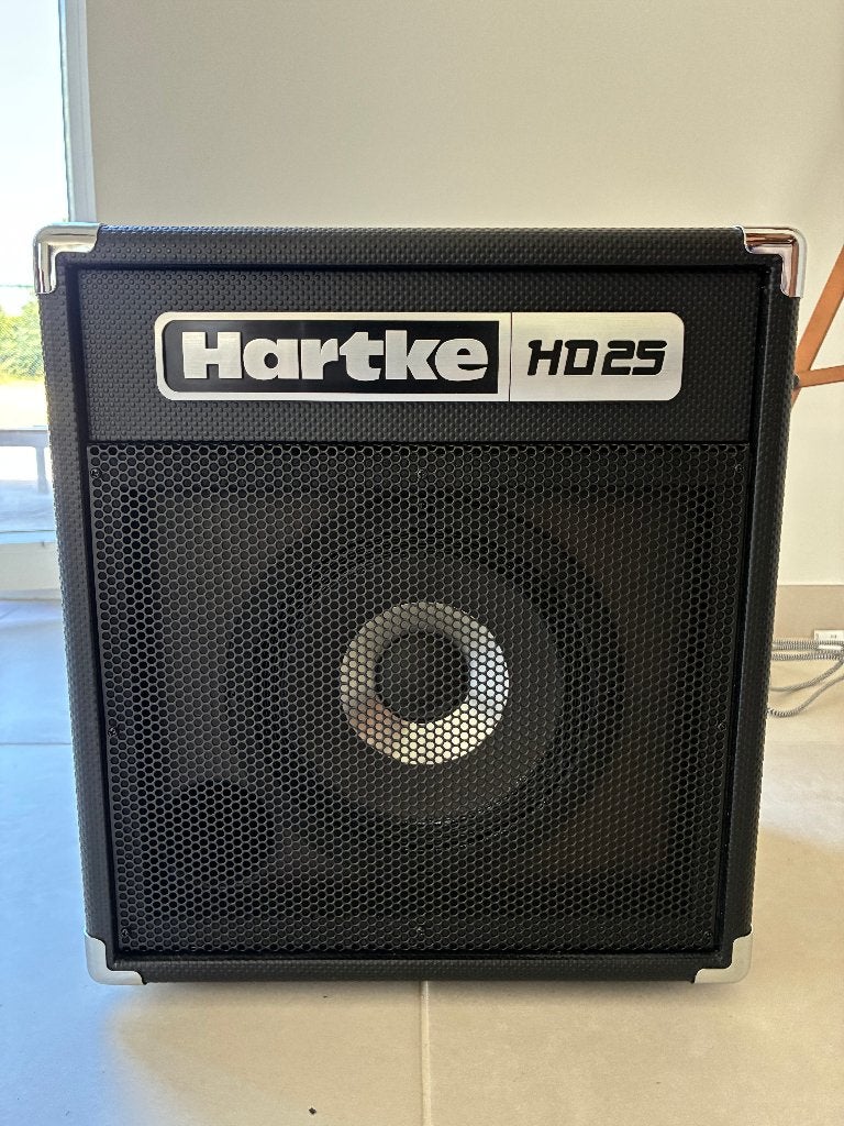 muziekversterker, Muziek en Instrumenten, Versterkers | Bas en Gitaar, Ophalen, Zo goed als nieuw, Basgitaar, Minder dan 50 watt