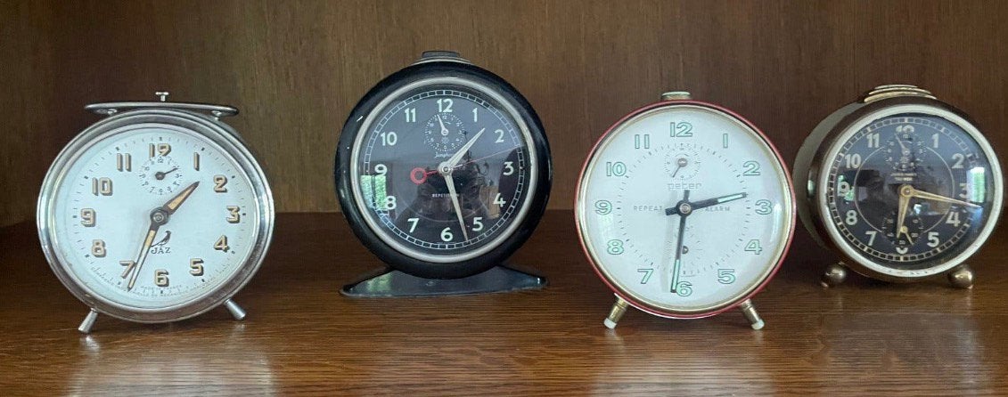 4 wekkers: junghans/ jaz en Peter, Ophalen of Verzenden, Zo goed als nieuw
