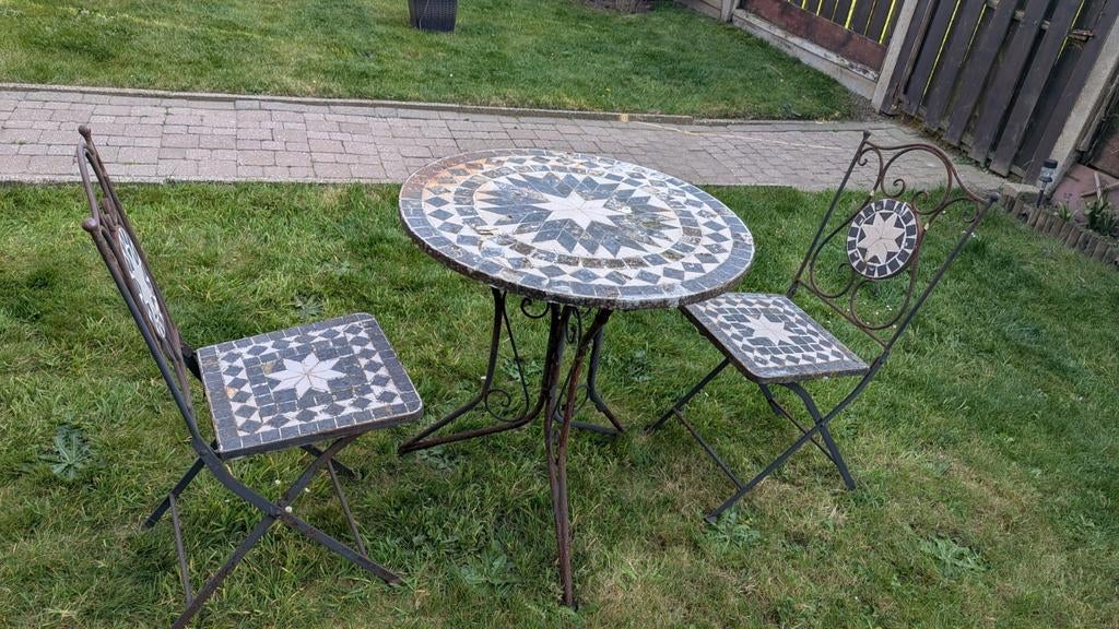 Bistro set mozaïek, Enlèvement