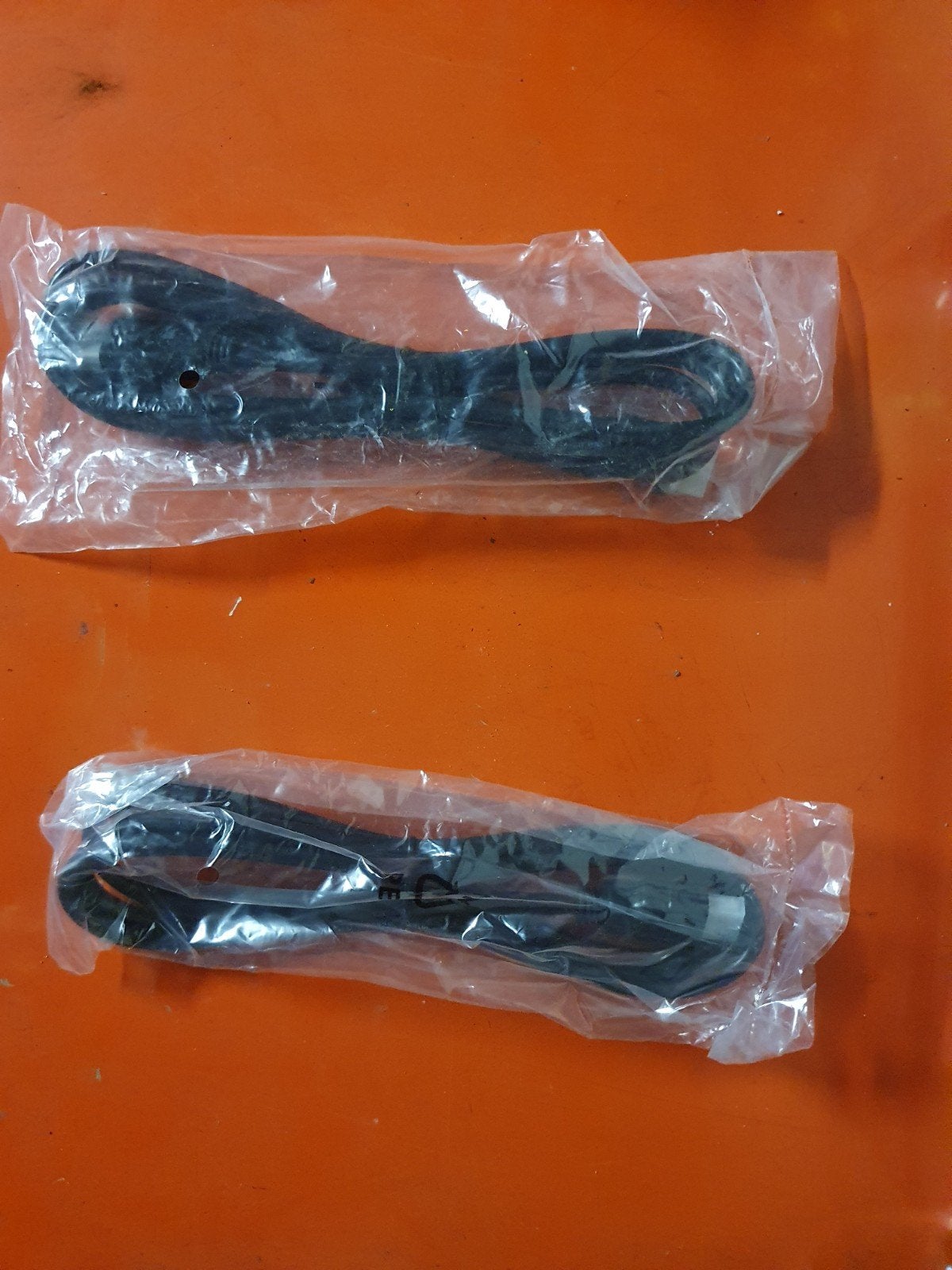 hdmi cable Neuf sous blister., Enlèvement, Neuf, 2 à 5 mètres, Câble TV