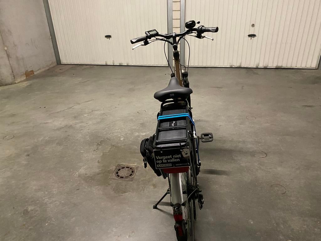 Elektrische fiets merk Minerva type comfort voyager, bruin, Ophalen, Zo goed als nieuw, Versnellingen