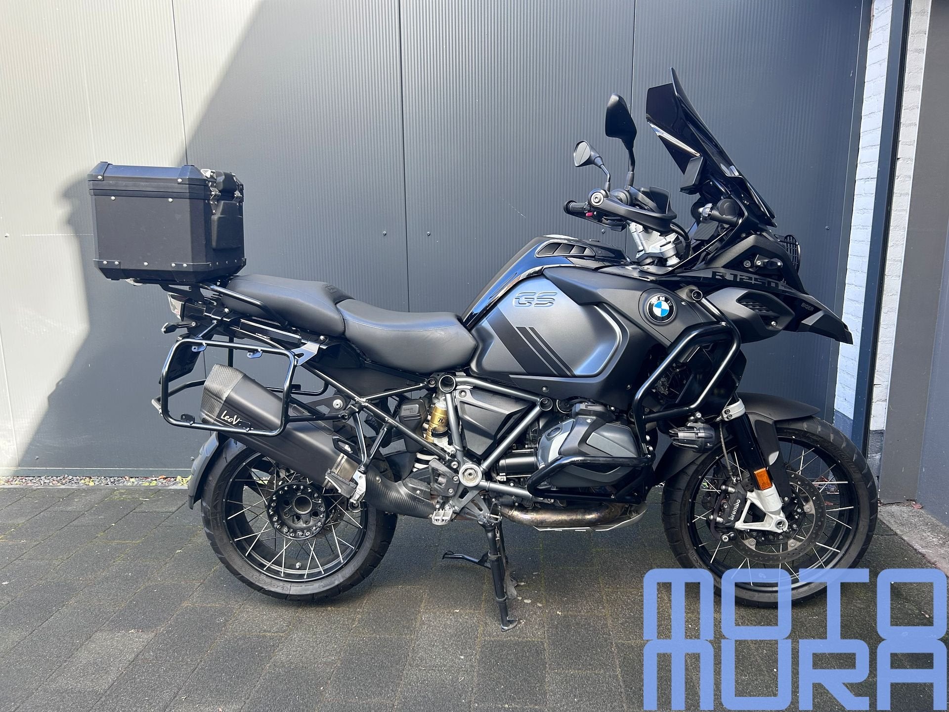 BMW  R1250GS Adventure Triple black and more black LeoVince, Motoren, -, 1254 cc, -, Bedrijf
