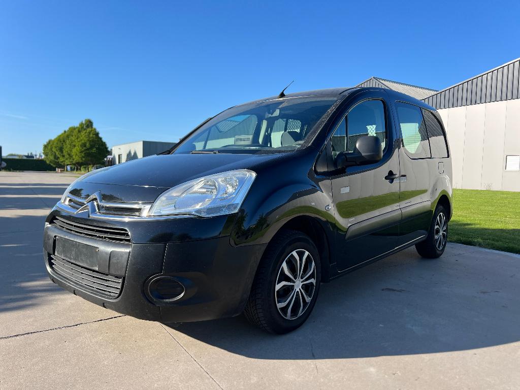 Citroën Berlingo GPS*PARKEERSENSOREN*AIRCO gekeurd vvk, Auto's, Citroën, Bedrijf, Te koop, Berlingo, ABS, Airbags, Airconditioning