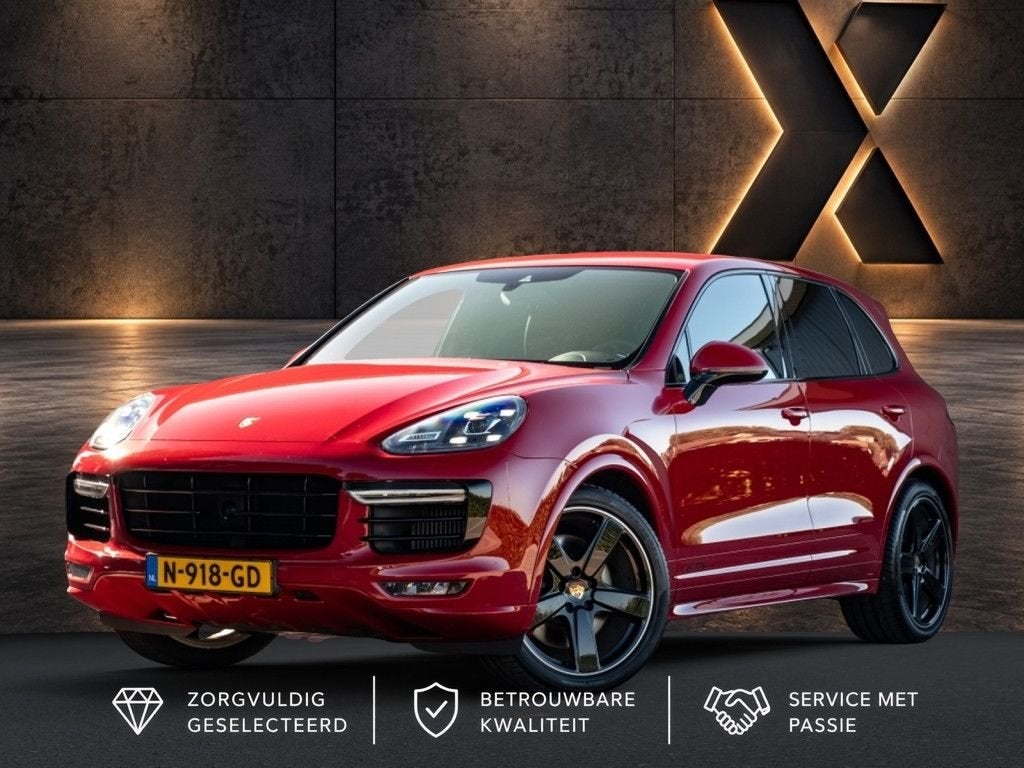 Porsche Cayenne GTS 3.6 BiTurbo 440pk | Carbon | SoftClose |, Auto's, Automaat, Cayenne, Zwart, Adaptive Cruise Control