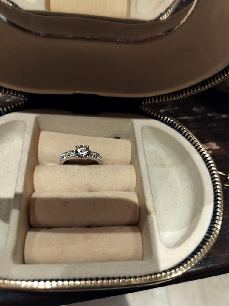 Ring Swarovski maat 58, Handtassen en Accessoires, Ophalen, Gebruikt, Dame, Met kristal