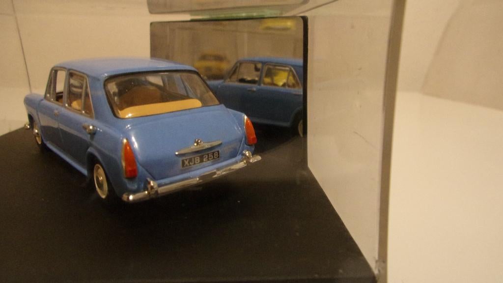 RARE !! MORRIS 1100 1962.1/43 VITESSE PORTUGAL,IMPEC,VITRINE, Ophalen of Verzenden, Zo goed als nieuw, Auto, Overige merken