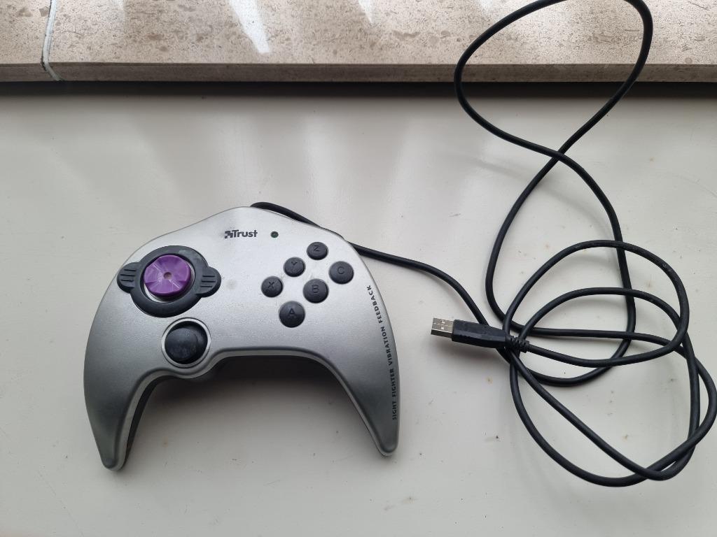 Game controller, Consoles de jeu & Jeux vidéo, Jeux | PC, 1 joueur, Course et Pilotage, Enlèvement, Utilisé