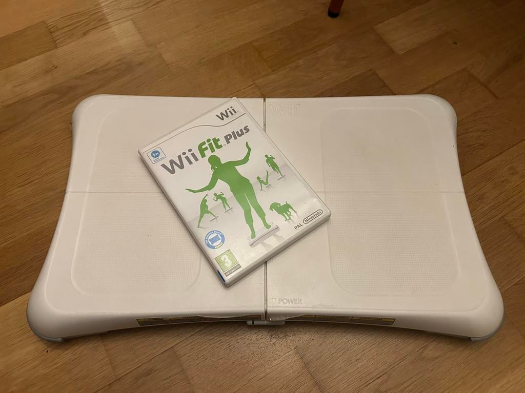 Wii fit Balance board + game, Games en Spelcomputers, Ophalen