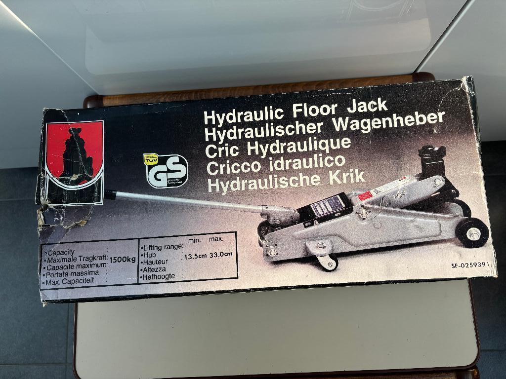 Autokrik 1500kg, Ophalen