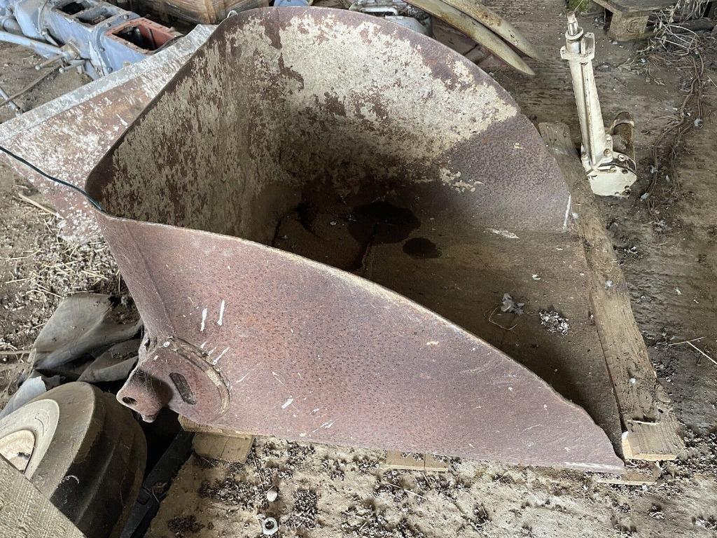 massey ferguson te20 frontlader ( banana loader )gezocht !!, Zakelijke goederen, Ophalen, Massey Ferguson