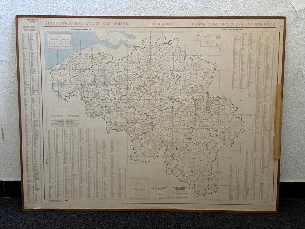 Landkaart 1977 België op houten plaat, Boeken, Atlassen en Landkaarten, Ophalen, België, Landkaart