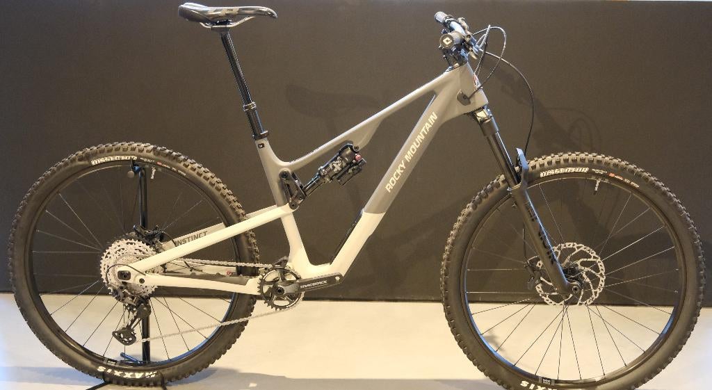 Rocky Mountain Instinct Carbone 50 taille LARGE, Neuf, Autres marques, Enlèvement, VTT tout suspendu