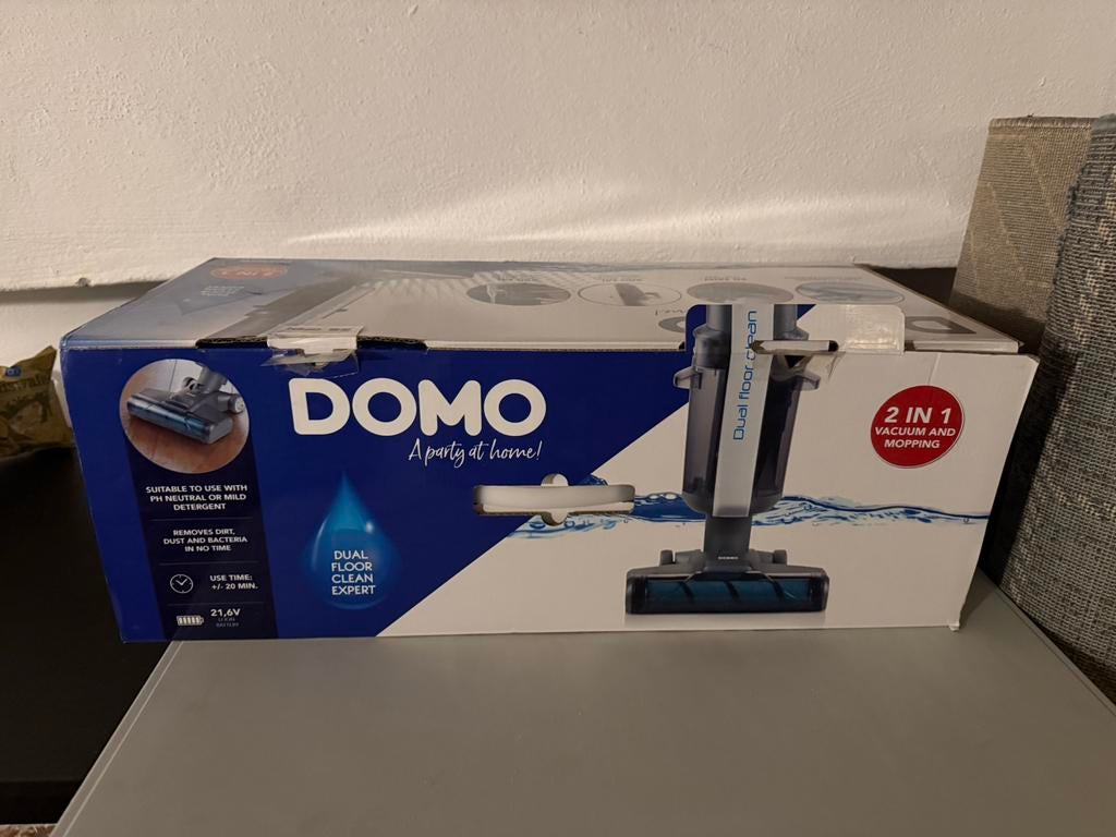 DOMO 2in1 stofzuiger, Elektronische apparatuur, Stofzuiger, Ophalen of Verzenden, Zo goed als nieuw, Minder dan 1200 watt