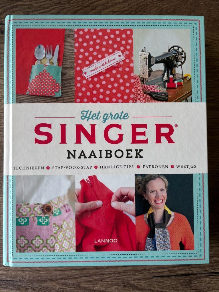 Het grote Singer naaiboek, Boeken, Ophalen of Verzenden, Nieuw, Borduren en Naaien, Hilde Smeesters
