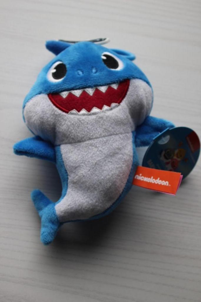 Sleutelhanger Baby Shark - blauw - portemonnee - nieuw, Ophalen of Verzenden, Nieuw, Knuffel of Figuurtje