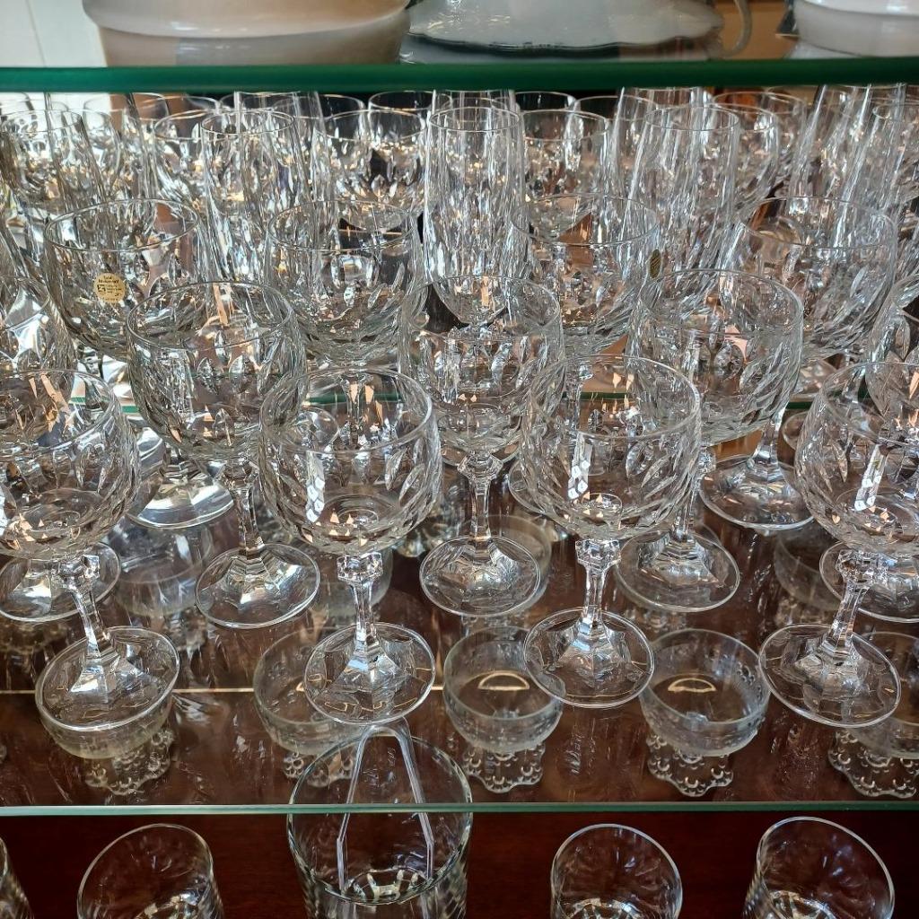 32 Delig Bleikristall wijnglazen, Enlèvement, Neuf, Cristal, Verre ou Verres