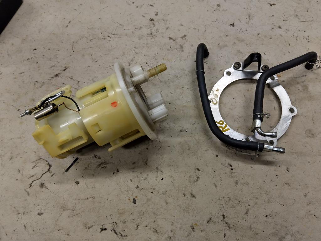 yamaha r6 model '06-'22 benzinepomp, Motoren, Ophalen of Verzenden, Gebruikt