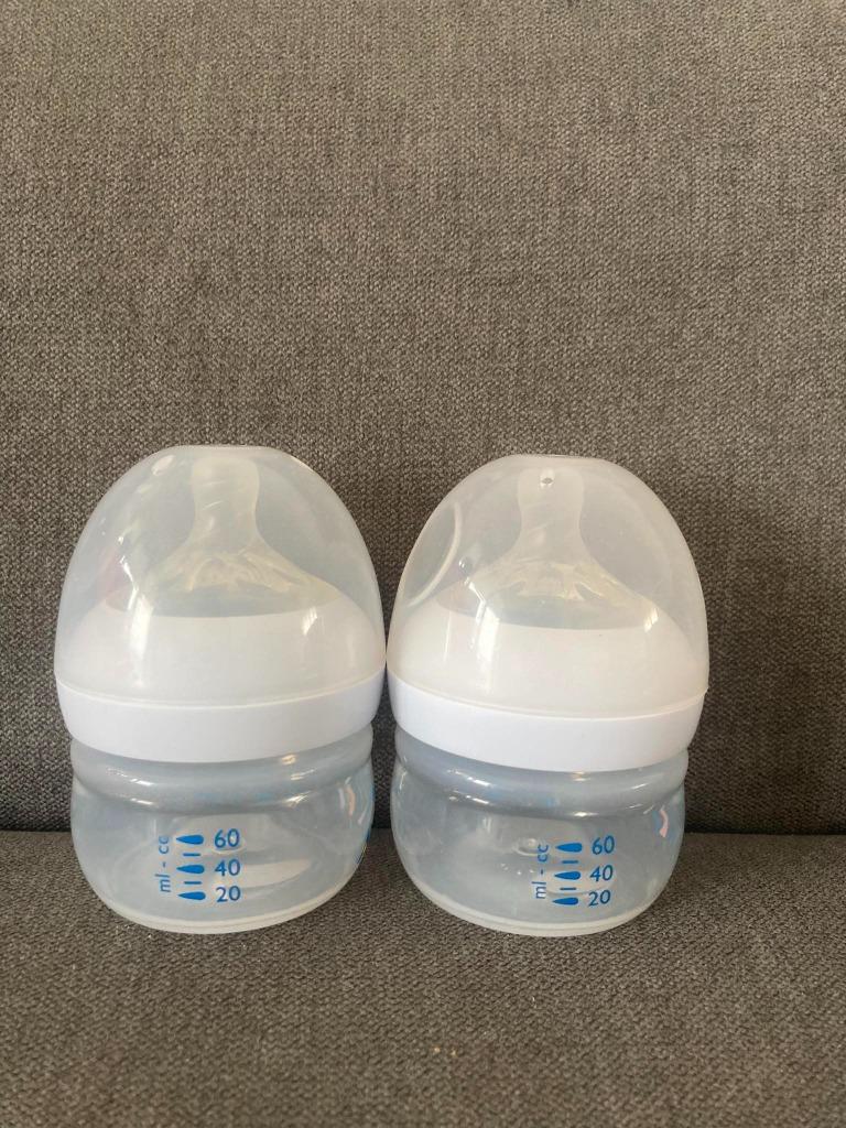 Neuf 2 biberons Philips Avent Natural 60 ml, Enfants & Bébés, Enlèvement ou Envoi, Neuf, Autres types