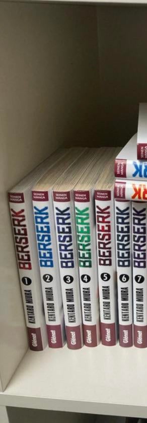 Berserk 1-7, Boeken, Ophalen of Verzenden, Zo goed als nieuw