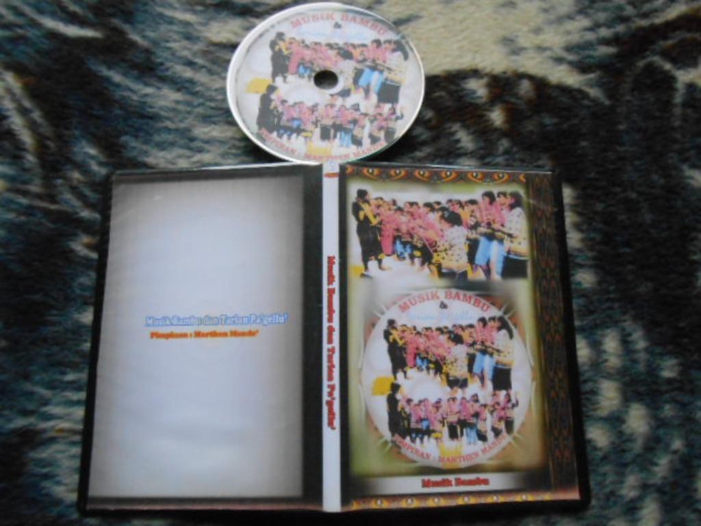 DVD Musik Bambu dan Tarian  Pa'gellu  Pimpinan, Ophalen of Verzenden, Gebruikt
