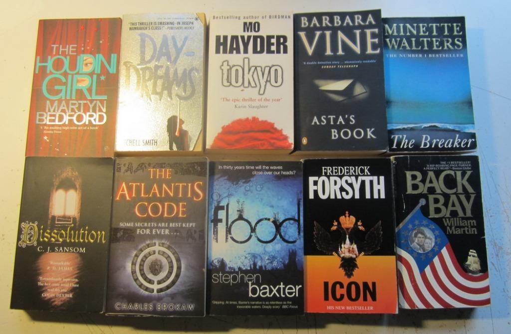 10 pièces de Pockets : thrillers, SF, horreur, érotisme, ang, Enlèvement ou Envoi