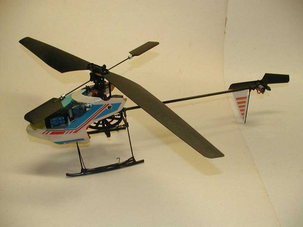 Hélicoptère téléguidé, Ophalen of Verzenden, Zo goed als nieuw, Elektro, Helikopter