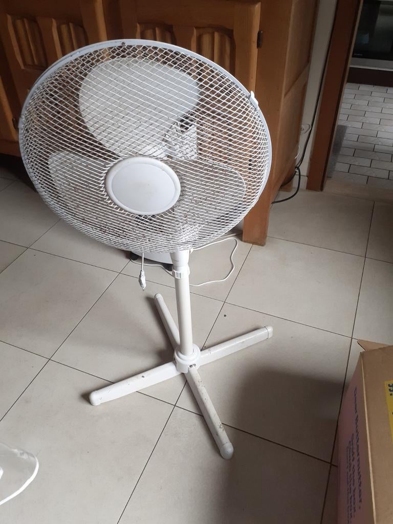 Ventilator, Ophalen, Zo goed als nieuw, Vloerventilator