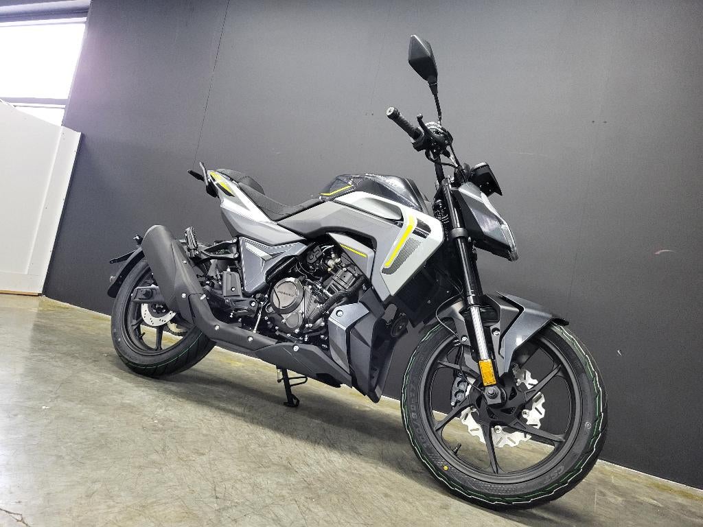 Morbidelli F125 (2+3 jaar garantie), Motoren, Motoren | Overige merken, Bedrijf, 125 cc, 11 kW of minder, ABS