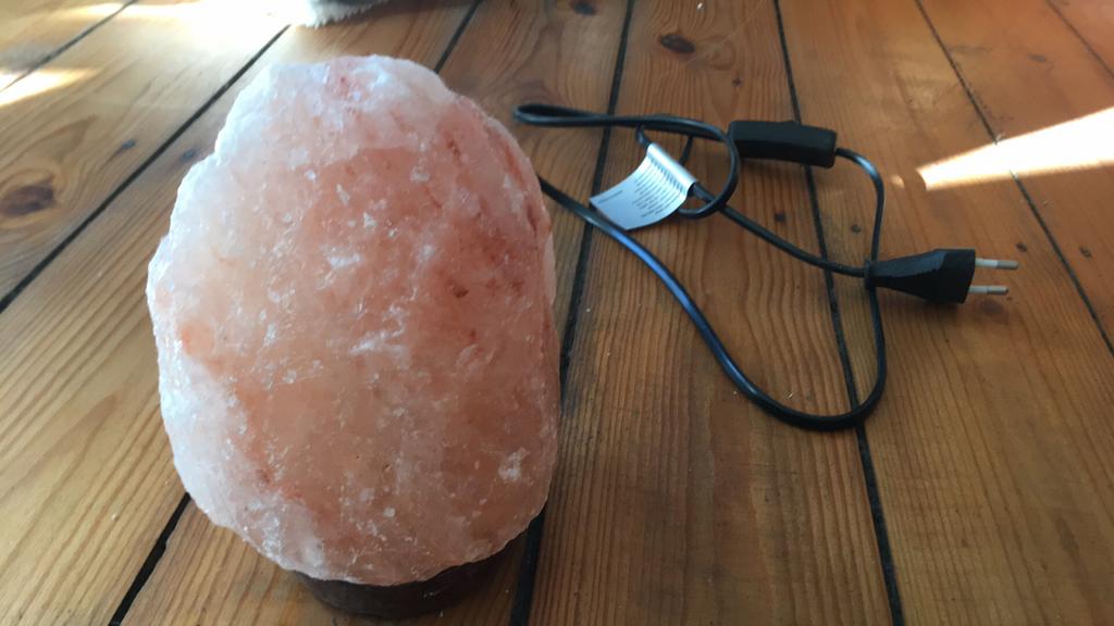 Zoutlamp / himalayalamp, Ophalen of Verzenden, Gebruikt, Overige materialen, Minder dan 50 cm