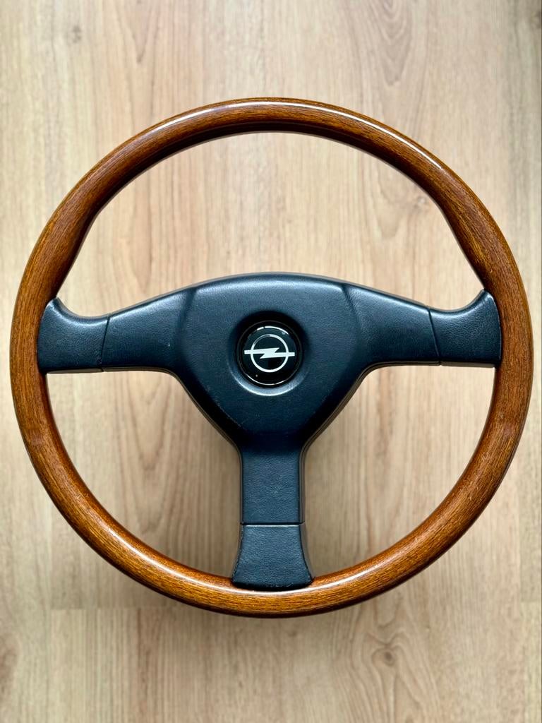 Momo VL35 Houten Stuur Opel Corsa Vectra Ascona Calibra, Auto-onderdelen, Ophalen of Verzenden, Gebruikt, Overige automerken