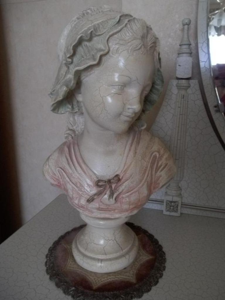 buste / borstbeeld meisje Grinam Niam Paris, Antiek en Kunst, Ophalen of Verzenden