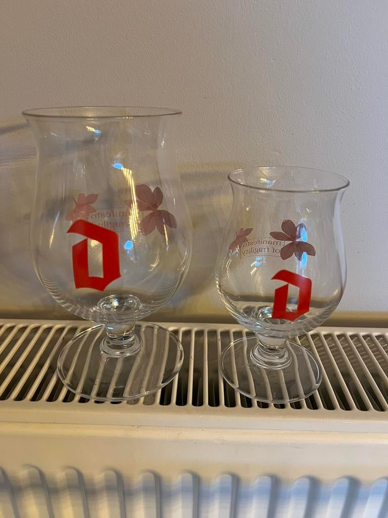 Duvel glazen set Biënnale Lyon 2022, Verzamelen, Ophalen of Verzenden, Zo goed als nieuw