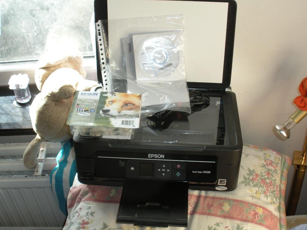 EPSON Stylus SX230 + Pack Multible 4 Couleurs individuelles, Ophalen of Verzenden, Zo goed als nieuw, Cartridge, Epson