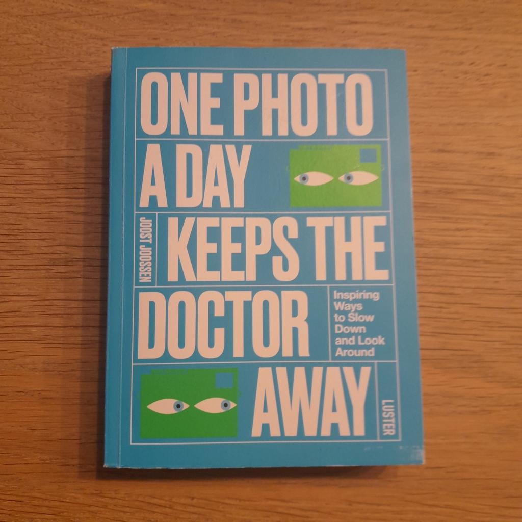 Joost Joossen - One Photo a Day Keeps the Doctor Away, Boeken, Hobby en Vrije tijd, Ophalen