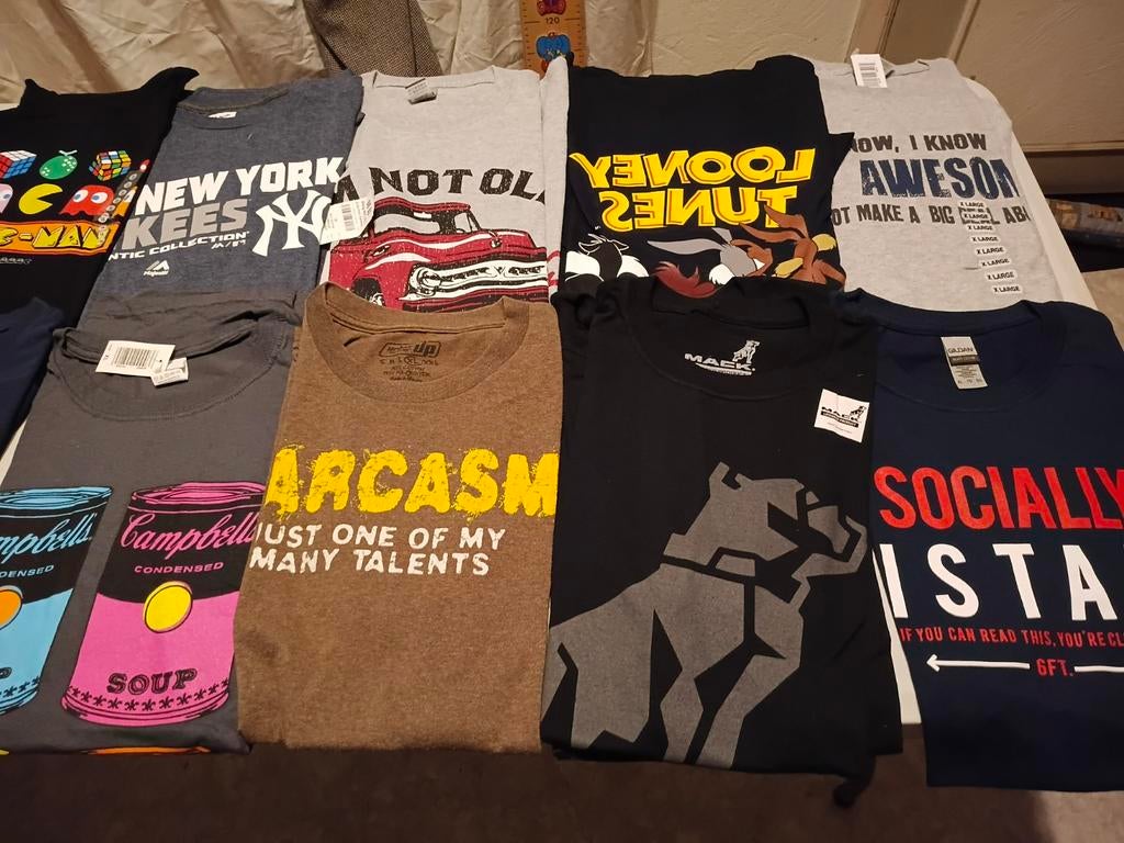 18 nieuwe t-shirts XL , verschillende teksten / opdruk, Enlèvement