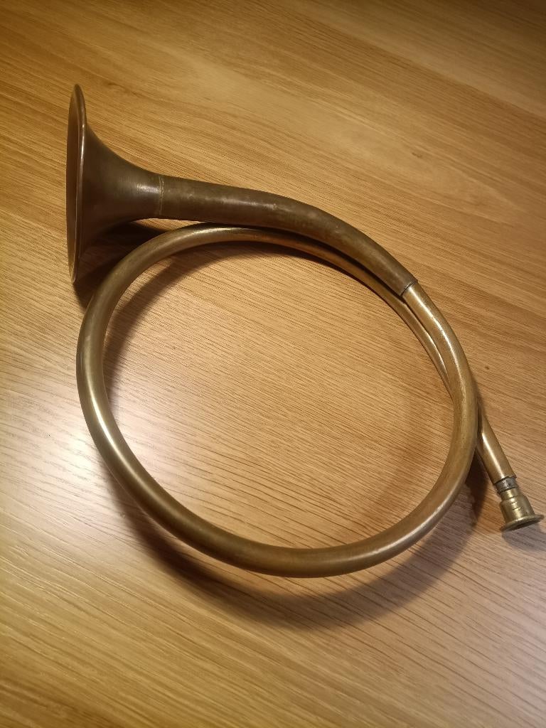 Ancien cor de chasse en laiton – décoration vintage, Musique & Instruments, Enlèvement ou Envoi