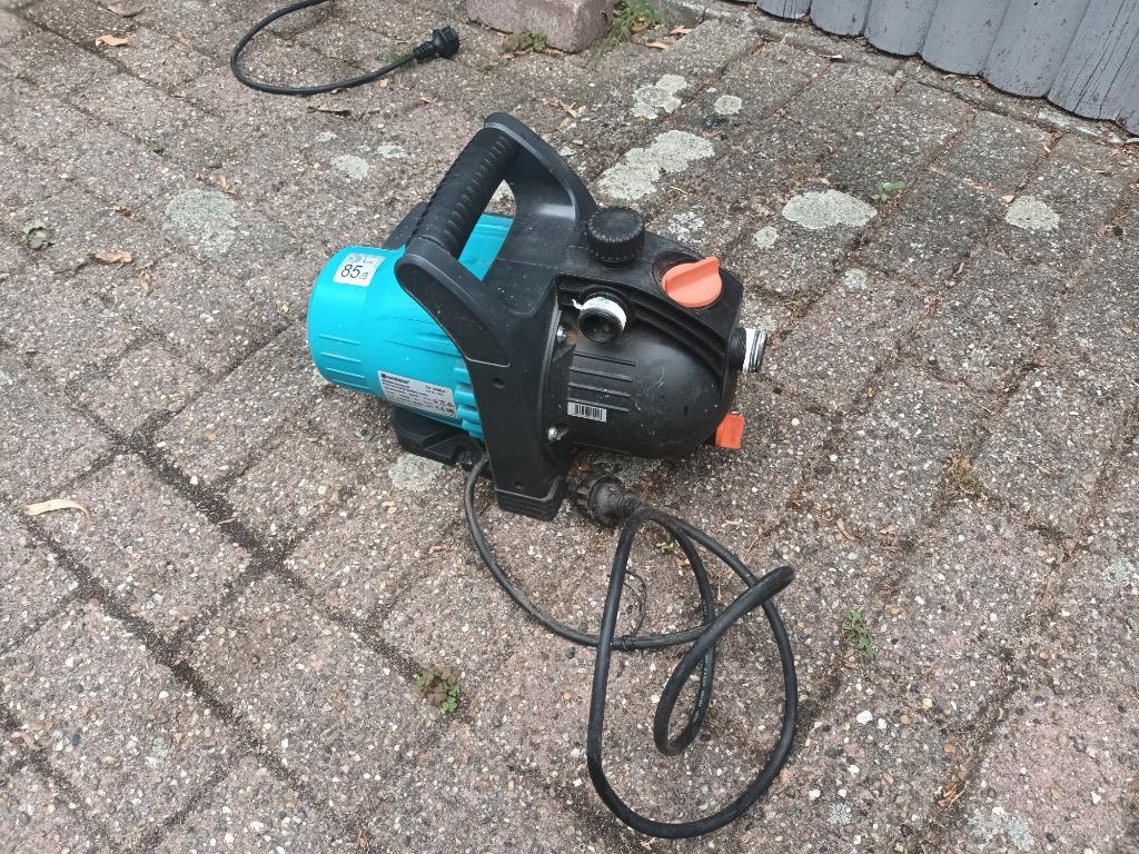 Gardena waterpomp, Ophalen, Zo goed als nieuw, Elektrisch, Besproeiingspomp