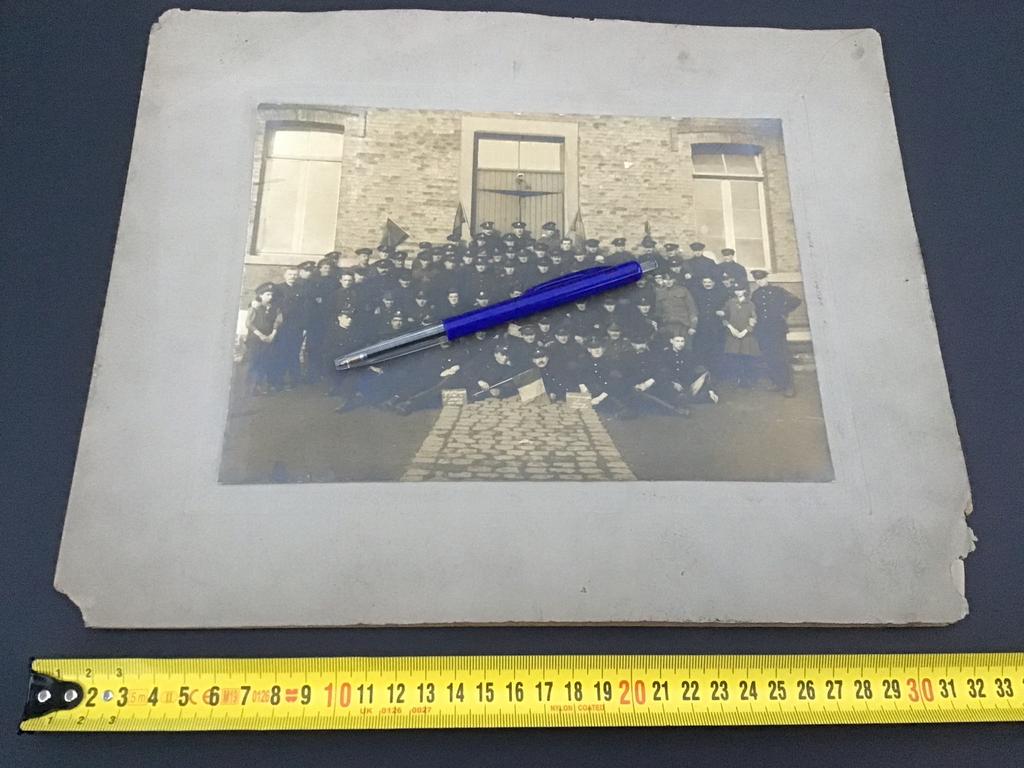 Photo originale : Prisonniers Première Guerre Seraing, Enlèvement ou Envoi